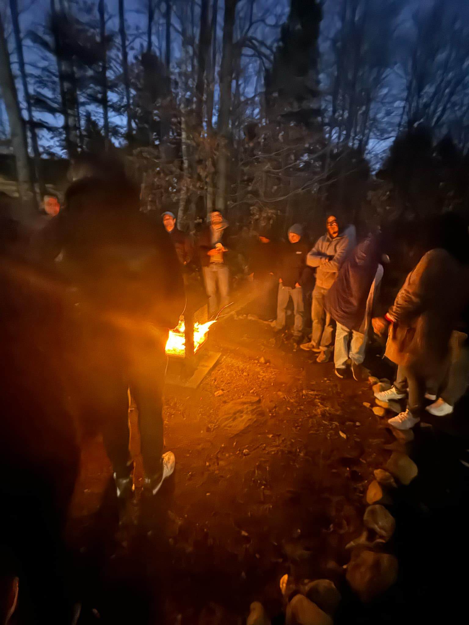 Cérémonie du feu lors d'une retraite d'équipe